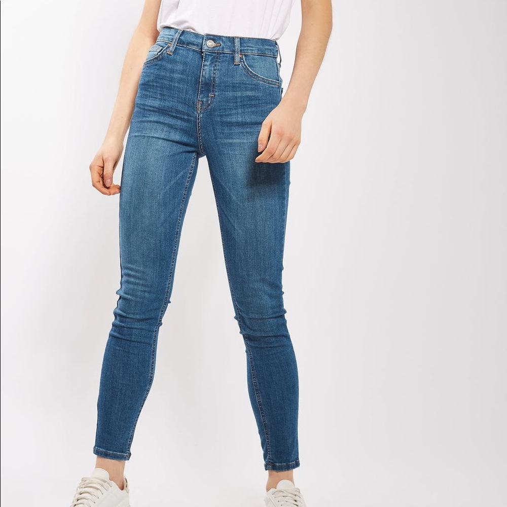 Pin Striped High-Rise Moro Jamie Jeans by Topshop